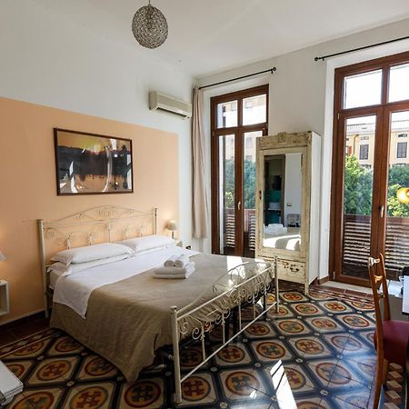Onlyrooms III - Recommended For Under 30S Cagliari Szoba fotó