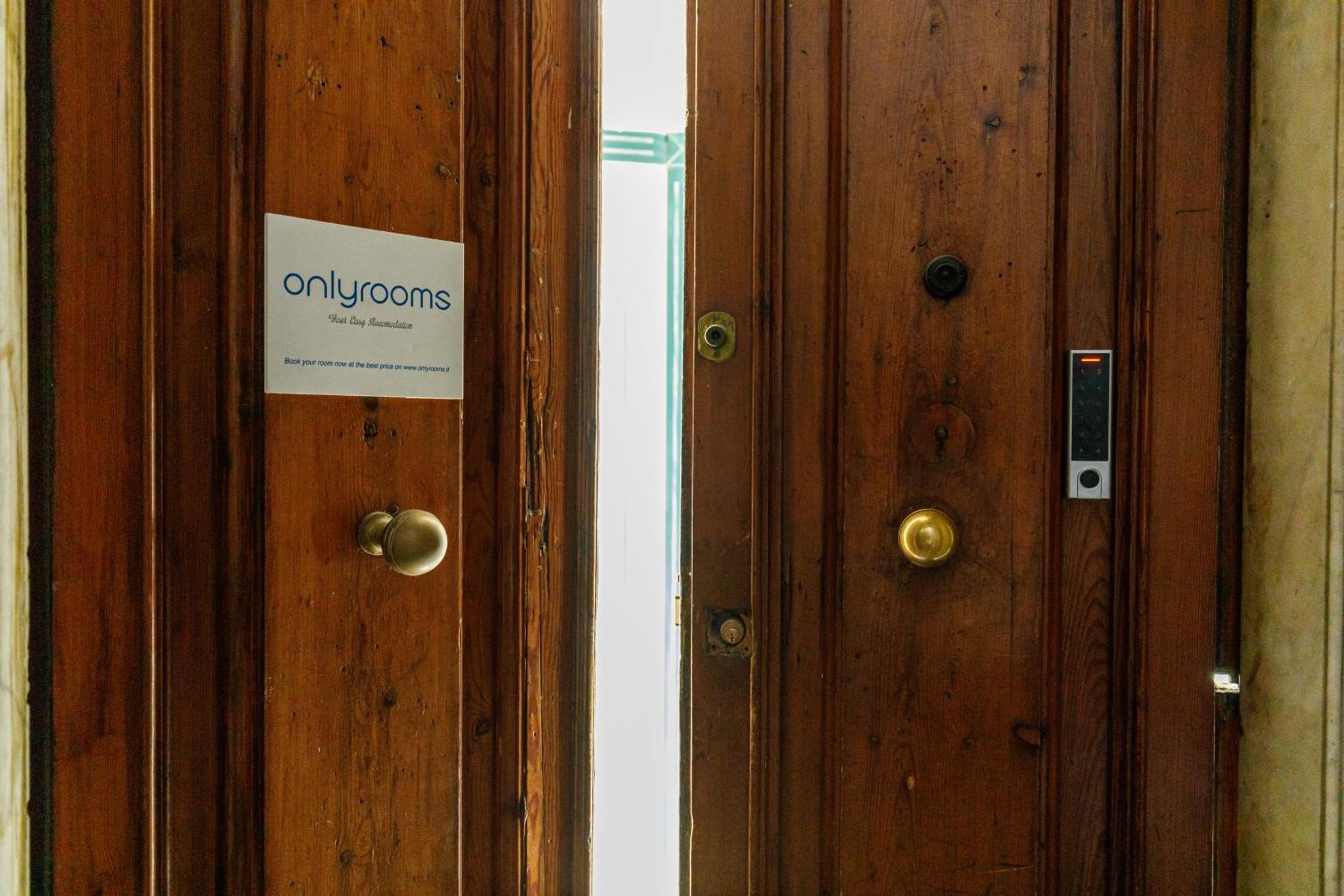 Onlyrooms III - Recommended For Under 30S Cagliari Kültér fotó