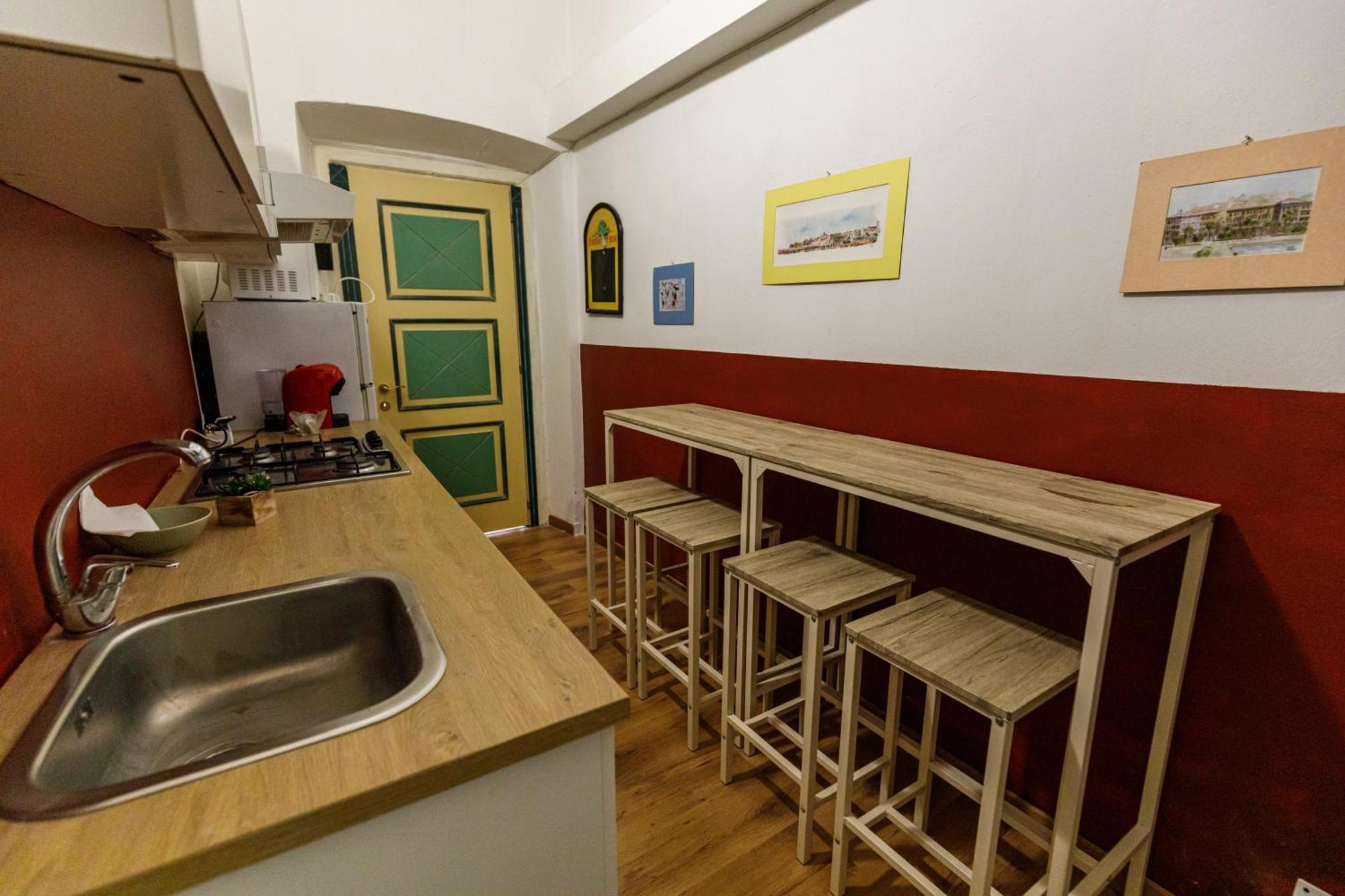 Onlyrooms III - Recommended For Under 30S Cagliari Szoba fotó