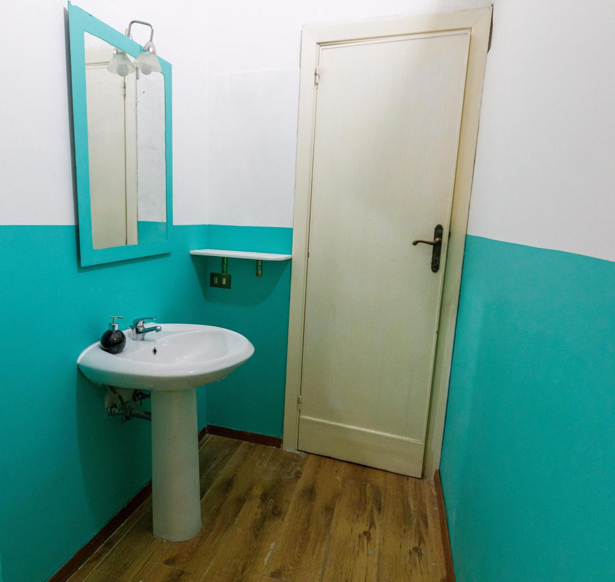 Onlyrooms III - Recommended For Under 30S Cagliari Szoba fotó